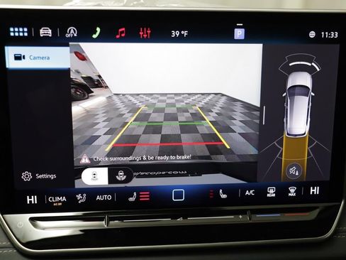 New 2026 Volkswagen Tiguan SE image 10