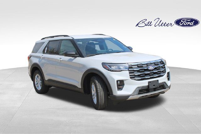 New 2027 Ford Explorer Active w/ Active Comfort Package RWD image 2