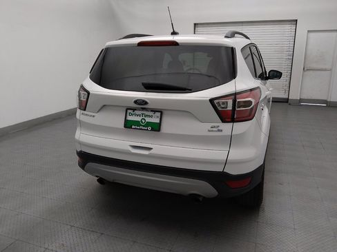 Used 2017 Ford Escape SE w/ Equipment Group 201A AWD/4WD image 7