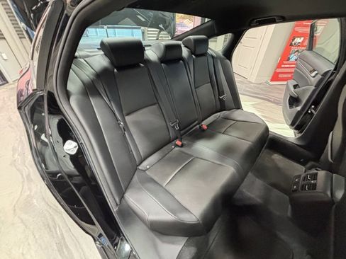 Used 2022 Honda Accord Sport image 6