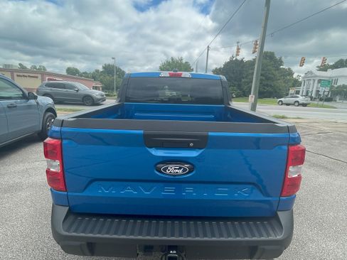 New 2025 Ford Maverick XL image 4