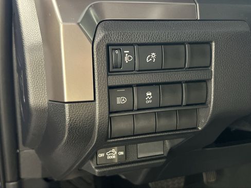 Used 2024 Toyota Tacoma SR5 AWD/4WD image 29