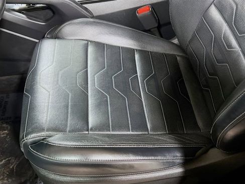 Certified 2022 Kia Telluride SX w/ SX Prestige Package image 20