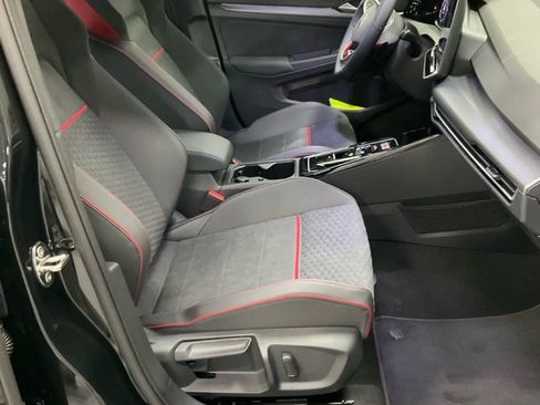 New 2026 Volkswagen GTI SE FWD image 9