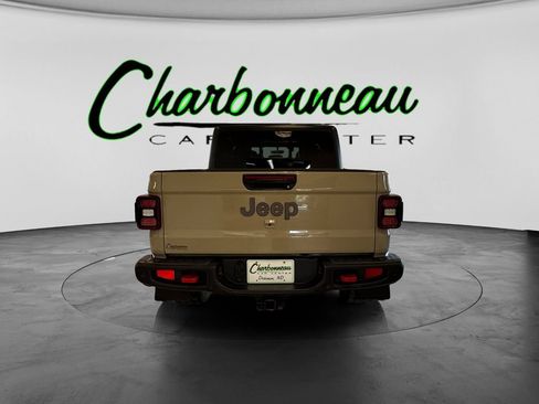 Used 2020 Jeep Gladiator Rubicon AWD/4WD image 4