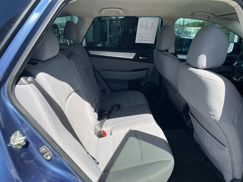 Used 2019 Subaru Outback 2.5i Premium AWD/4WD image 33