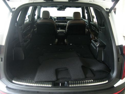 Certified 2022 Kia Telluride SX w/ SX Prestige Package image 22