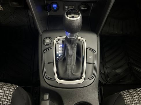 Used 2021 Hyundai Kona SE FWD image 69