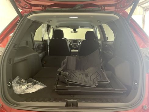 Certified 2024 Chevrolet Equinox LT w/ LPO, Floor Liner Package image 16