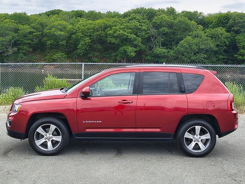 Used 2016 Jeep Compass High Altitude AWD/4WD image 4