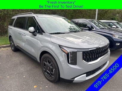 Certified 2025 Kia Carnival EX