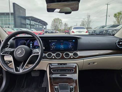 Used 2022 Mercedes-Benz E 350 Sedan image 15
