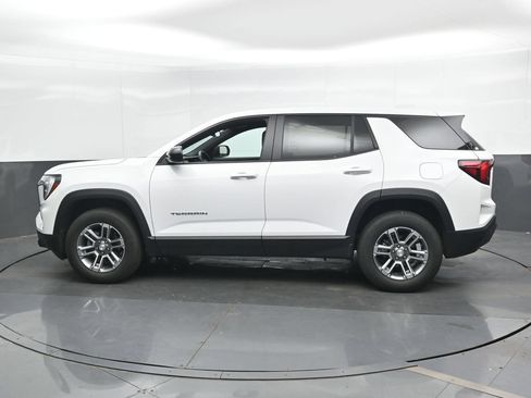 Used 2025 GMC Terrain Elevation AWD/4WD image 10