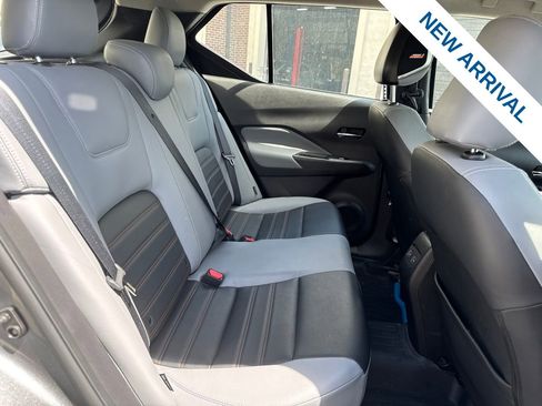 Used 2023 Nissan Kicks SR w/ SR Premium Package FWD image 11
