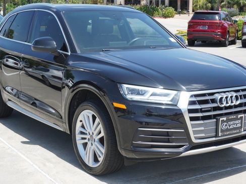 Used 2019 Audi Q5 2.0T Premium Plus w/ Premium Plus Package AWD/4WD image 4