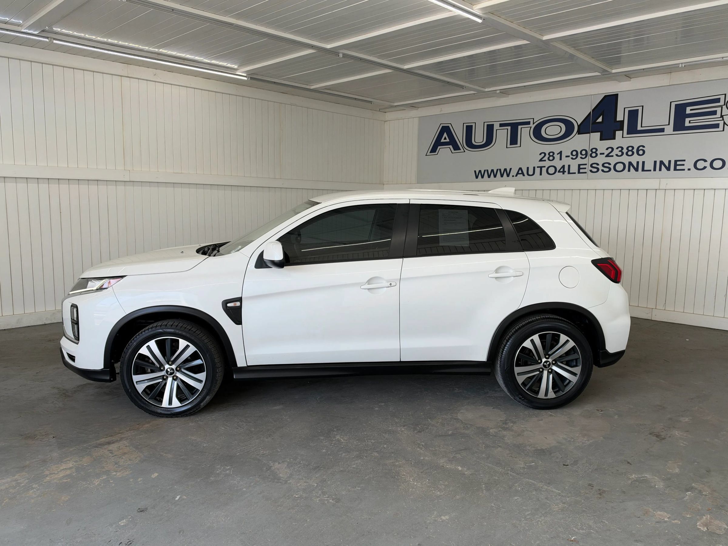 Used 2020 Mitsubishi Outlander Sport ES FWD image 8