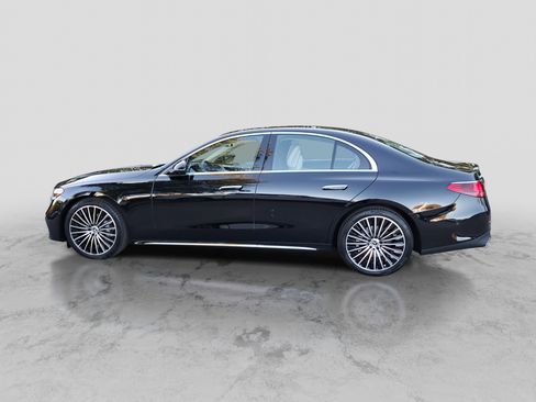 New 2026 Mercedes-Benz E 350 4MATIC Sedan image 8