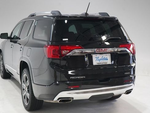 Used 2017 GMC Acadia Denali w/ Technology Package AWD/4WD image 5