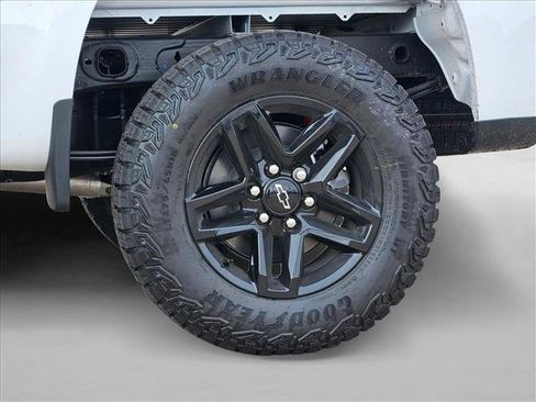 New 2026 Chevrolet Silverado 1500 Custom Trail Boss AWD/4WD image 10