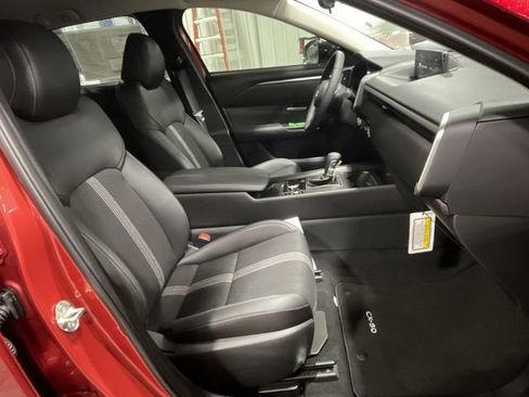 Certified 2025 MAZDA CX-50 AWD 2.5 S w/ Preferred Package image 28