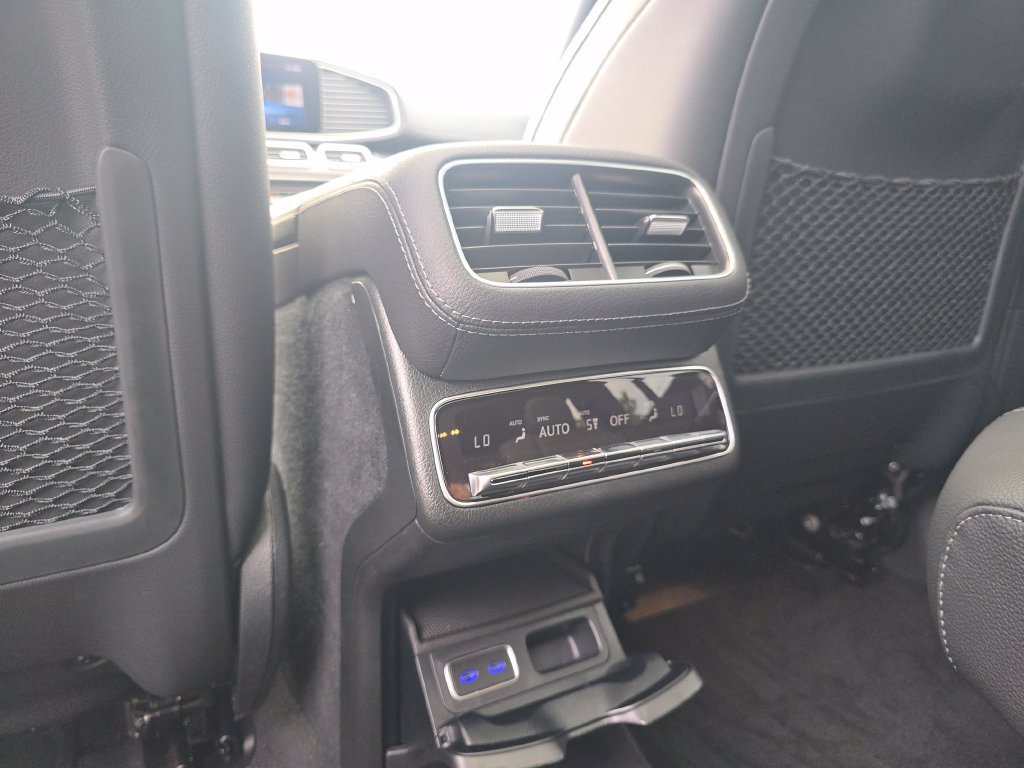 Certified 2024 Mercedes-Benz GLS 450 4MATIC image 30
