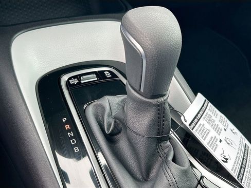 New 2025 Toyota Corolla SE FWD image 17