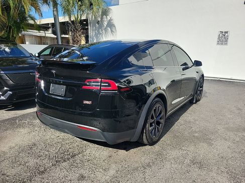 Used 2023 Tesla Model X image 11