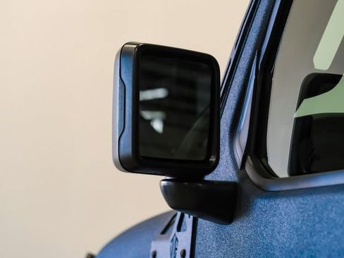 Used 2025 Jeep Gladiator Sport image 56