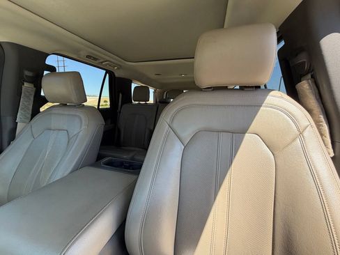 Used 2019 Ford Expedition Max Limited RWD image 13