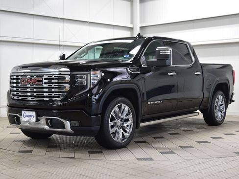 Used 2024 GMC Sierra 1500 Denali w/ Denali Reserve Package AWD/4WD image 3