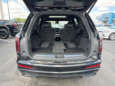Used 2024 Cadillac XT6 Sport w/ Technology Package AWD/4WD image 25