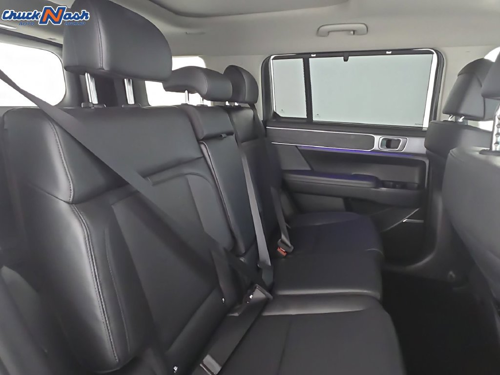 Used 2024 Hyundai Santa Fe Limited FWD image 32