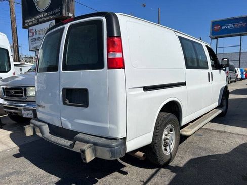 Used 2019 Chevrolet Express 2500 w/ Driver Convenience Package RWD image 6