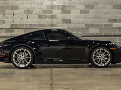 Used 2020 Porsche 911 Carrera RWD image 8