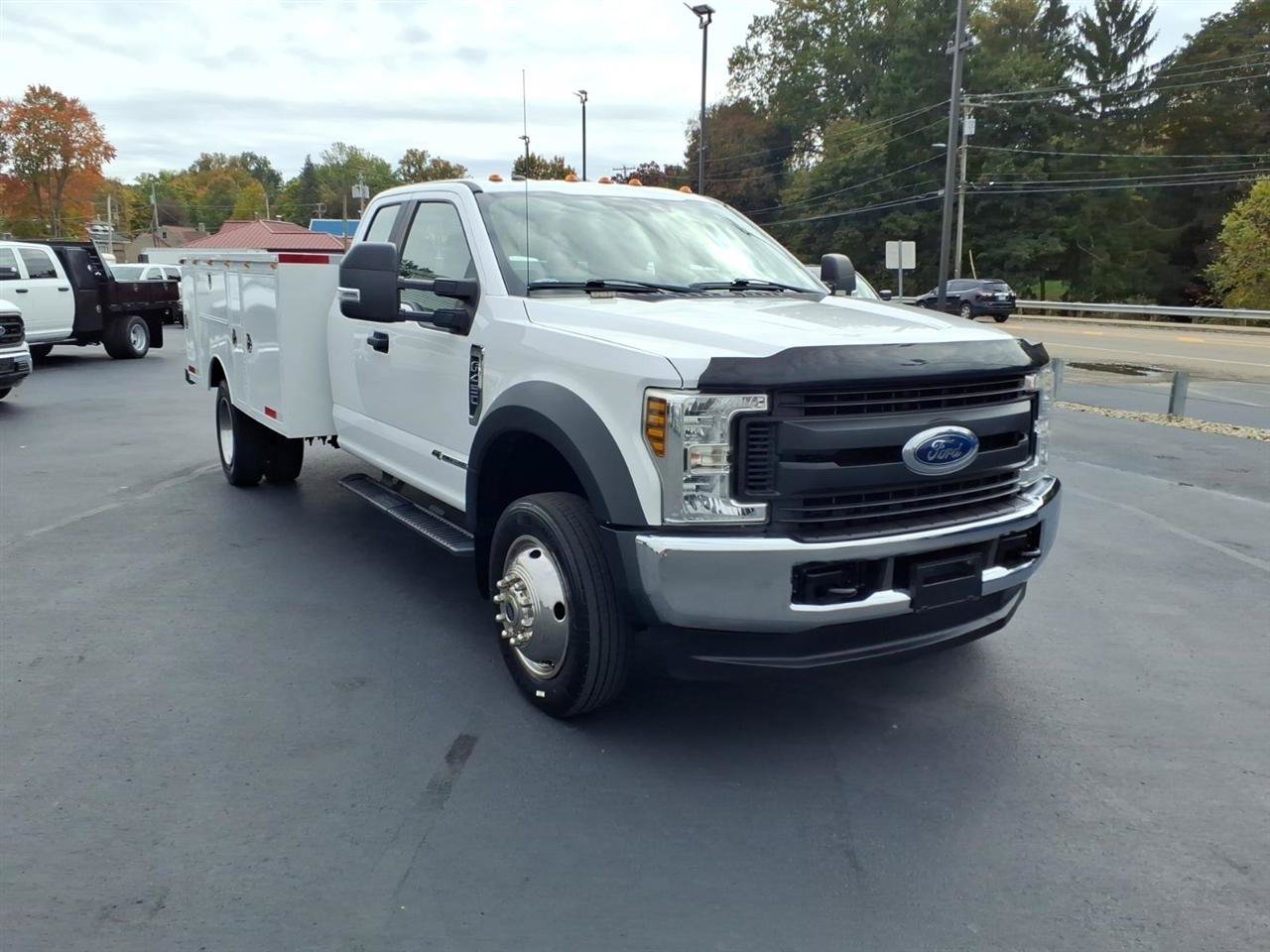 Used 2018 Ford F450 XL w/ Power Equipment Group AWD/4WD image 3
