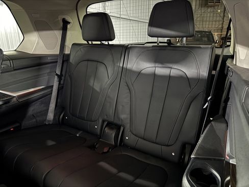 Used 2019 BMW X7 xDrive40i w/ Premium Package image 49