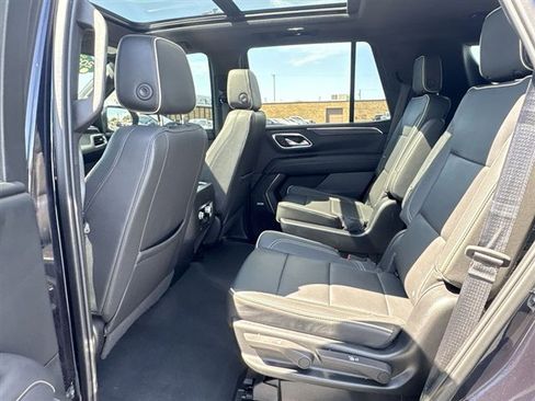 Used 2023 GMC Yukon SLT AWD/4WD image 26