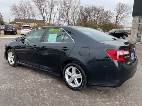 Used 2013 Toyota Camry SE image 4