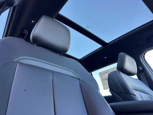 New 2026 Jeep Grand Cherokee L Limited AWD/4WD image 17