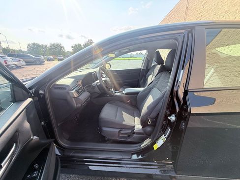 Used 2026 Toyota Camry LE FWD image 10