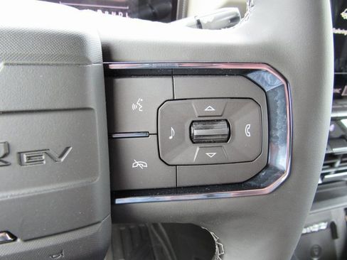 New 2026 GMC Hummer EV 4x4 Crew Cab image 17