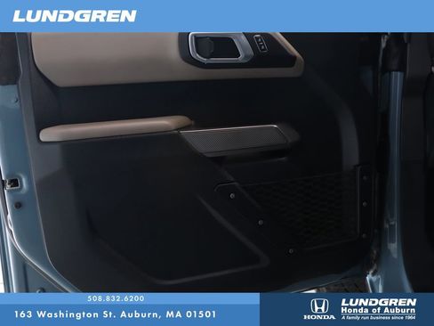 Used 2023 Ford Bronco Wildtrak image 9