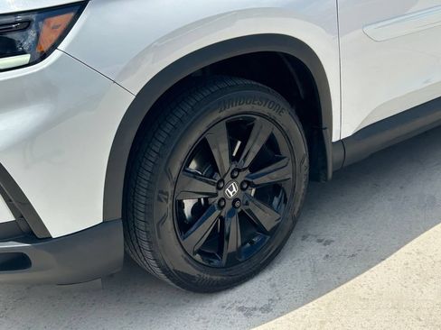 Used 2025 Honda Pilot Black Edition image 9