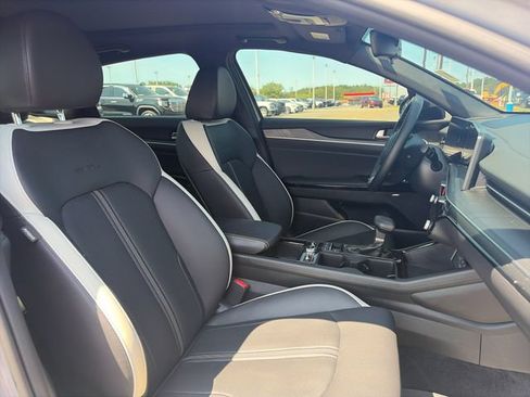 Used 2025 Kia K5 GT-Line w/ GT-Line Premium Package AWD/4WD image 12