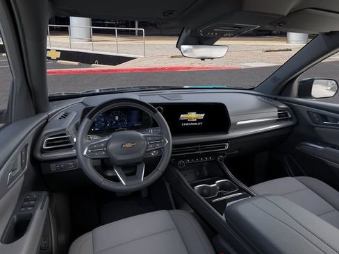 New 2026 Chevrolet Traverse LT w/ Enhanced Driving Package FWD image 15