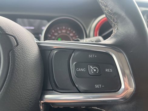 Used 2021 Jeep Wrangler Unlimited Rubicon AWD/4WD image 16