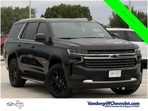 Used 2021 Chevrolet Tahoe LT w/ Luxury Package RWD image 2
