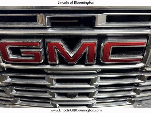 Used 2025 GMC Yukon Denali AWD/4WD image 10
