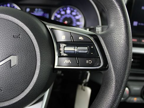 Used 2023 Kia Forte LXS w/ LXS Technology Package FWD image 25