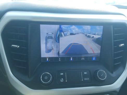 Used 2023 GMC Acadia SLT w/ Technology Package image 20